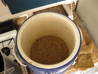 You can see all the protein goo after I finished running off the mash.