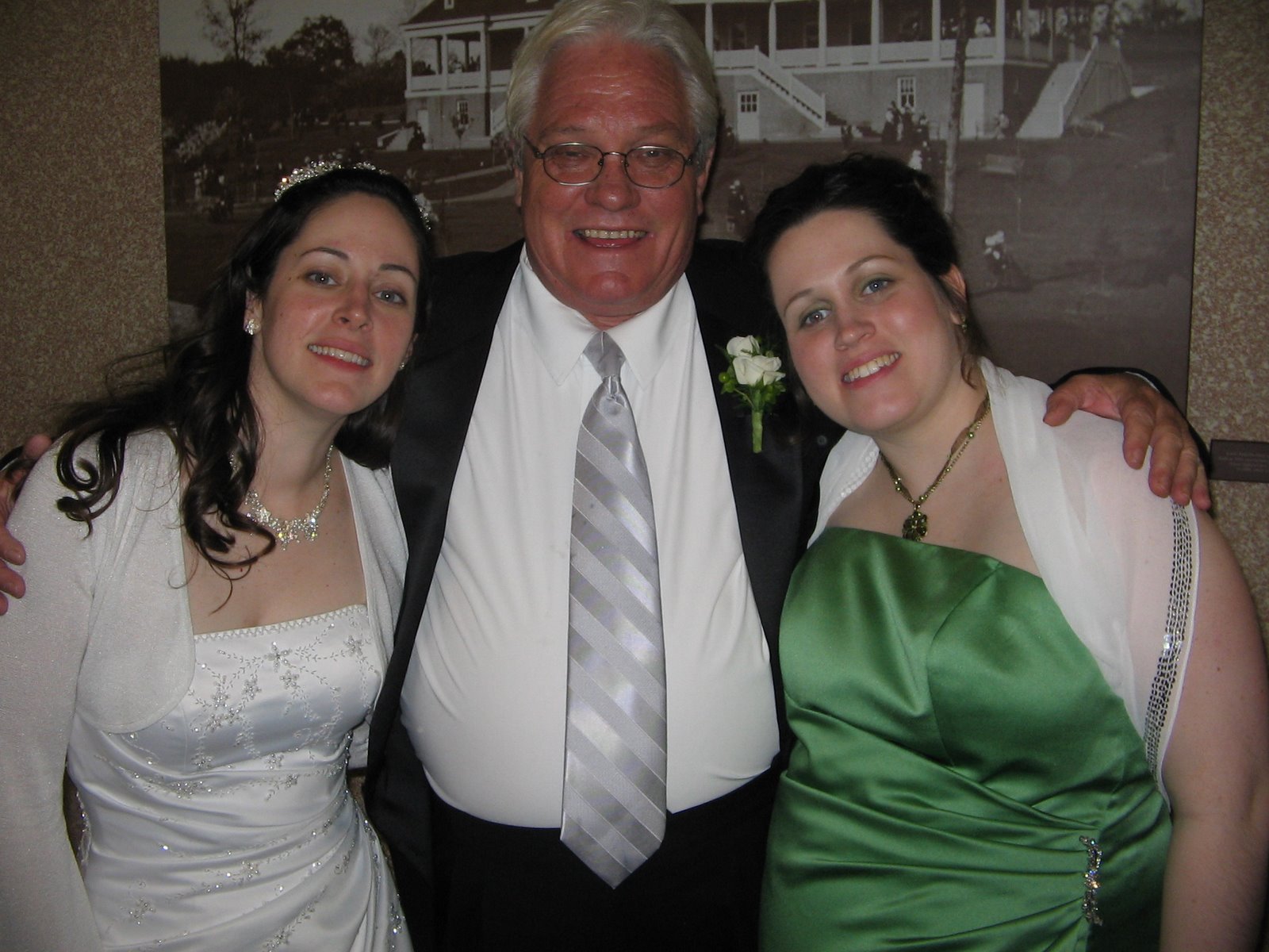 [Kim+and+Steph+with+Dad.JPG]