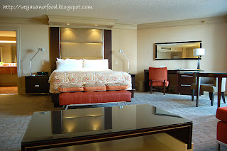 Vegas And Food Treasure Island Tower Suite 2007