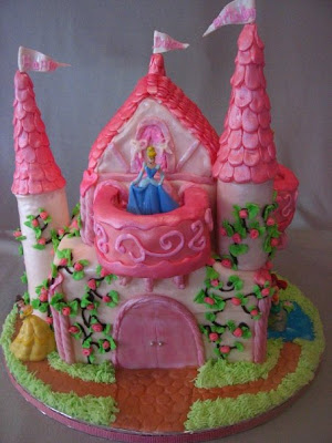 cinderella_pink_birthday_cake.jpg