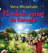 På månen spiser de kameler. Filosofi for barn