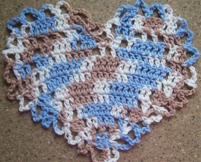 pioneer-woman-at-heart-crocheted-heart-dishcloth