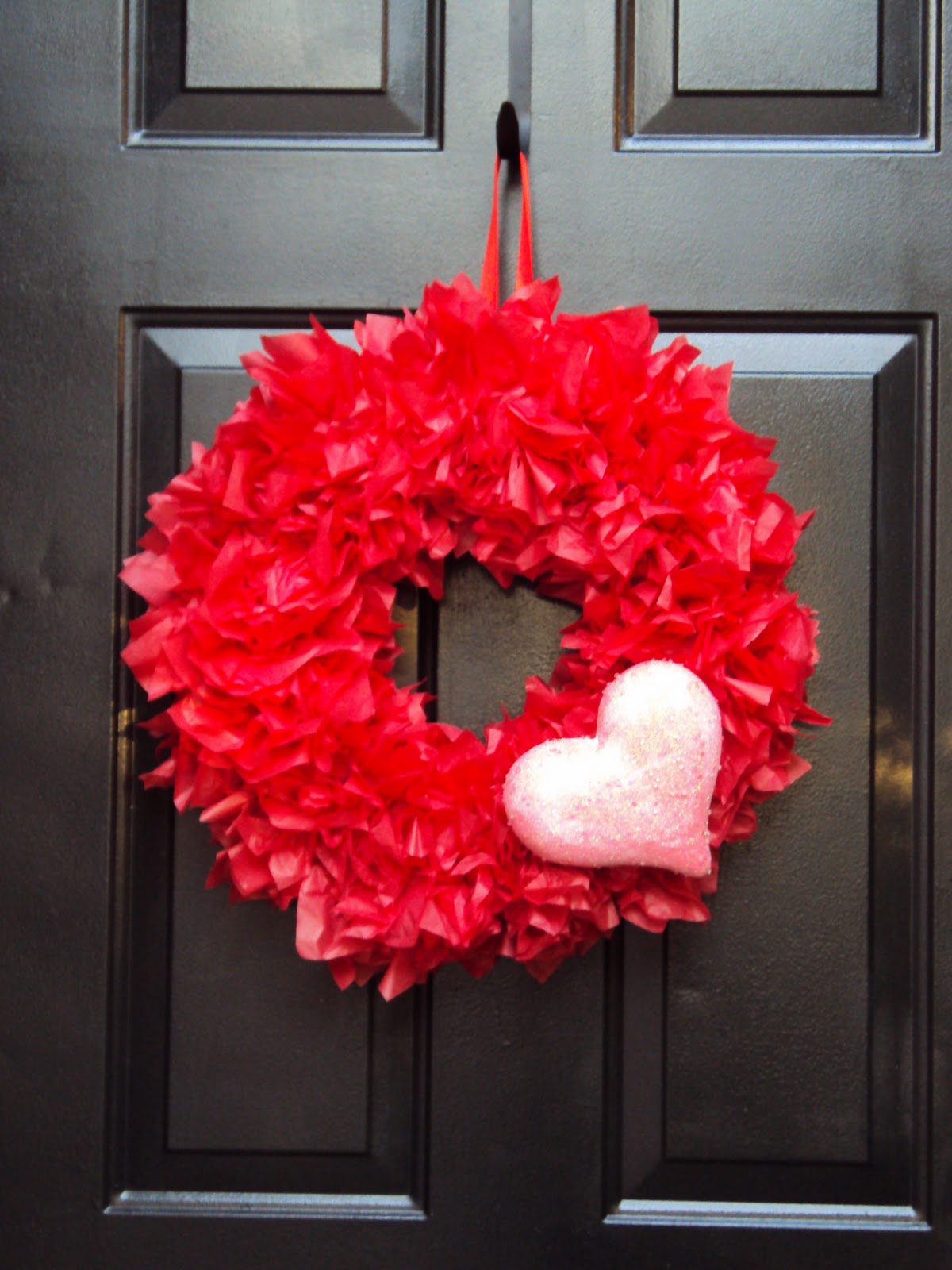 Keeping Life Fun With One Craft At A Time: Valentine Wreath