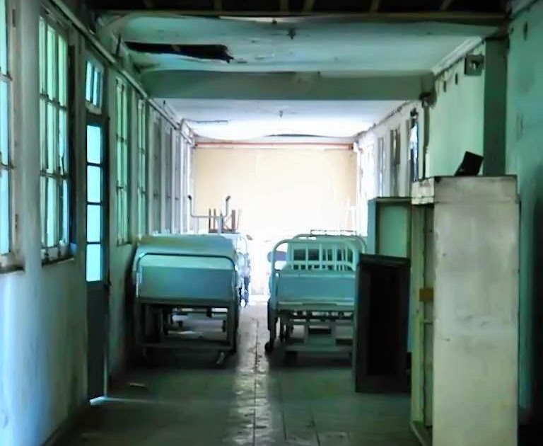 El tiempo agrava las heridas Maternidad del Hospital Salvador Parte 2