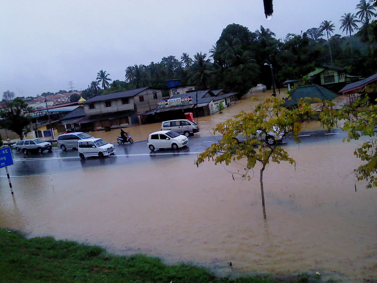 !BuLanDitutupAwan (CikSofa)! BANJIR (KECIL) DI KOTA TINGGI