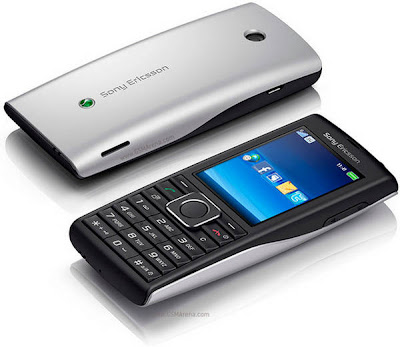 Sony+Ericsson+Cedar+Green+Heart+Smartphone+(1).jpg