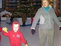 gloves at the ice rink, gunwharf quays
