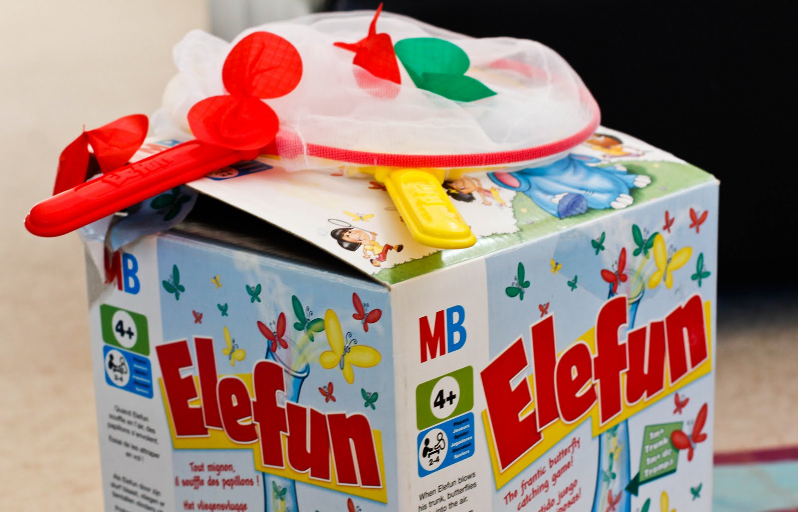 THE WOODS IN OZ: Elefun & Flutterbyes!