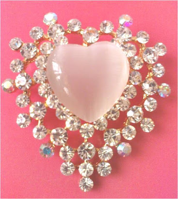 Brooch02_heart shape