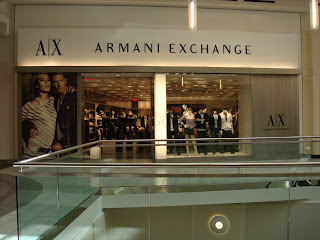 Publicity 21: Armani abre segunda tienda en Chile.
