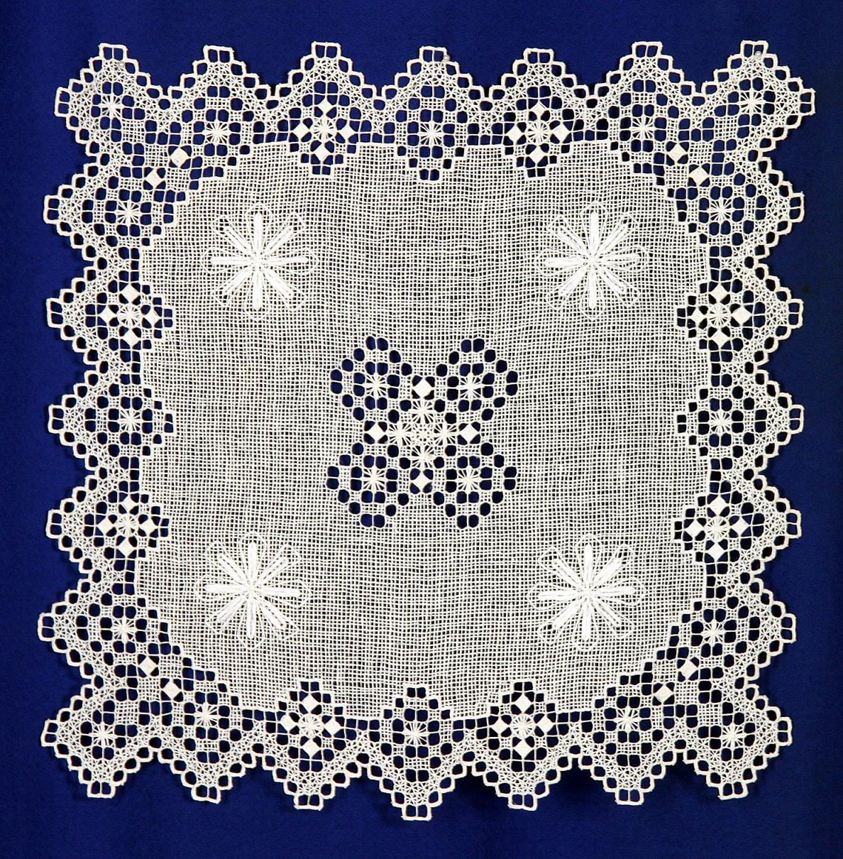 Filet lace филейно гипюрная вышивка, filet lace