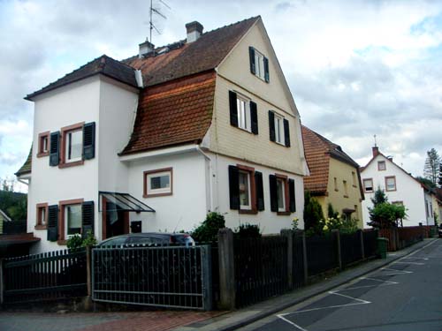 [Unser_Mümlinghaus_xs.jpg]