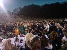 Tennessean's Pray Together Before Football Game