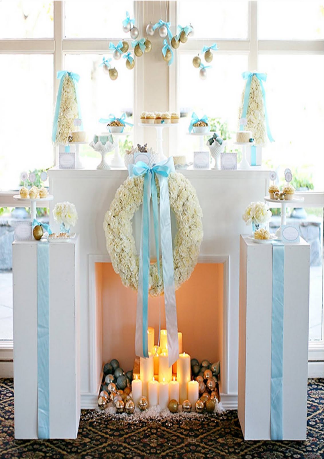 Icing Designs: Beautiful Holiday Dessert Display!