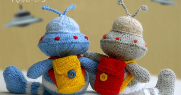 Twins' Knitting Pattern MiniShop: 22 the Knitted Alien - (flat and ...