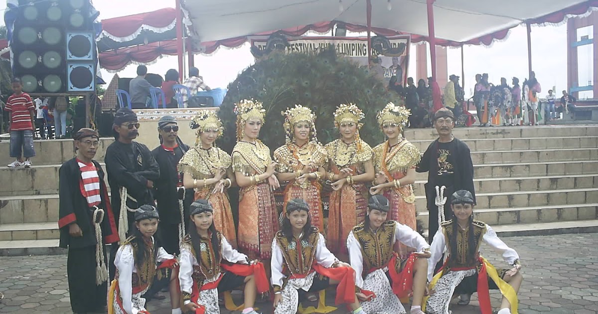 Sketsa Gambar Tarian Kuda Lumping Contoh Sketsa Gambar