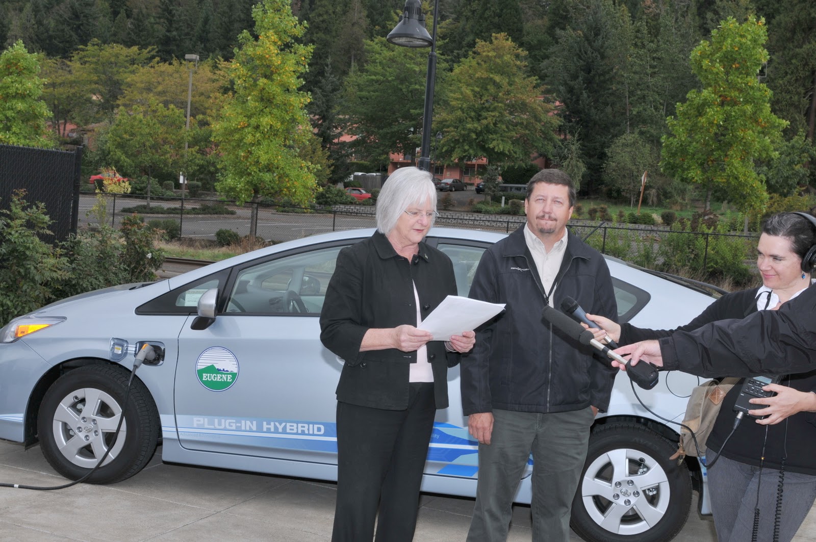 Advanced Energy Systems All Electric Prius Debuts in Eugene