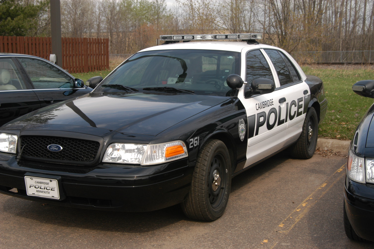 Quin's police car photos: Black and wite cambridge,MN police car