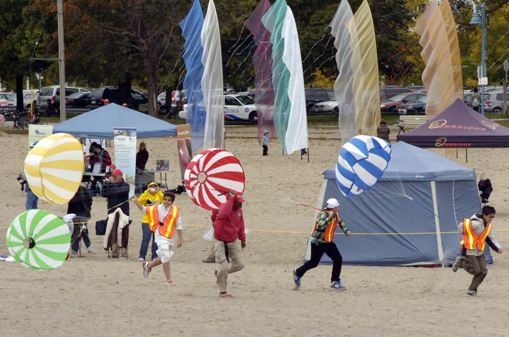 Toronto Grand Prix Tourist A Toronto Blog WindFest 2010 Toronto Waterfront Kite Festival