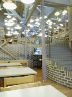 早稲田大学所沢キャンパスにあるロッジ風の食堂の巻。