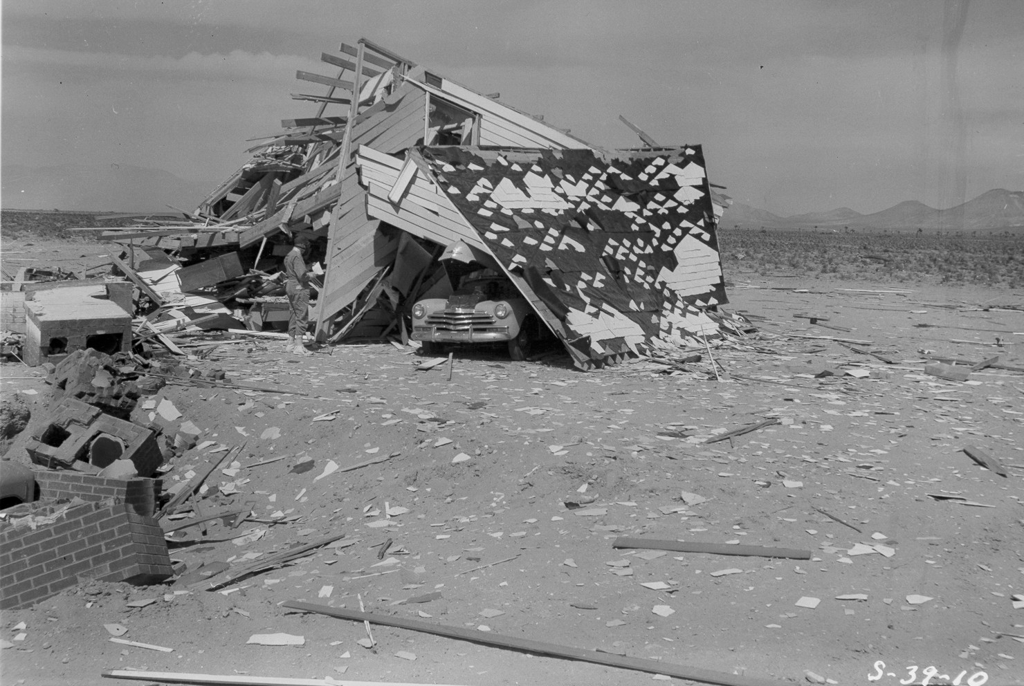 [March+17,+1953+3500+ft+4.jpg]