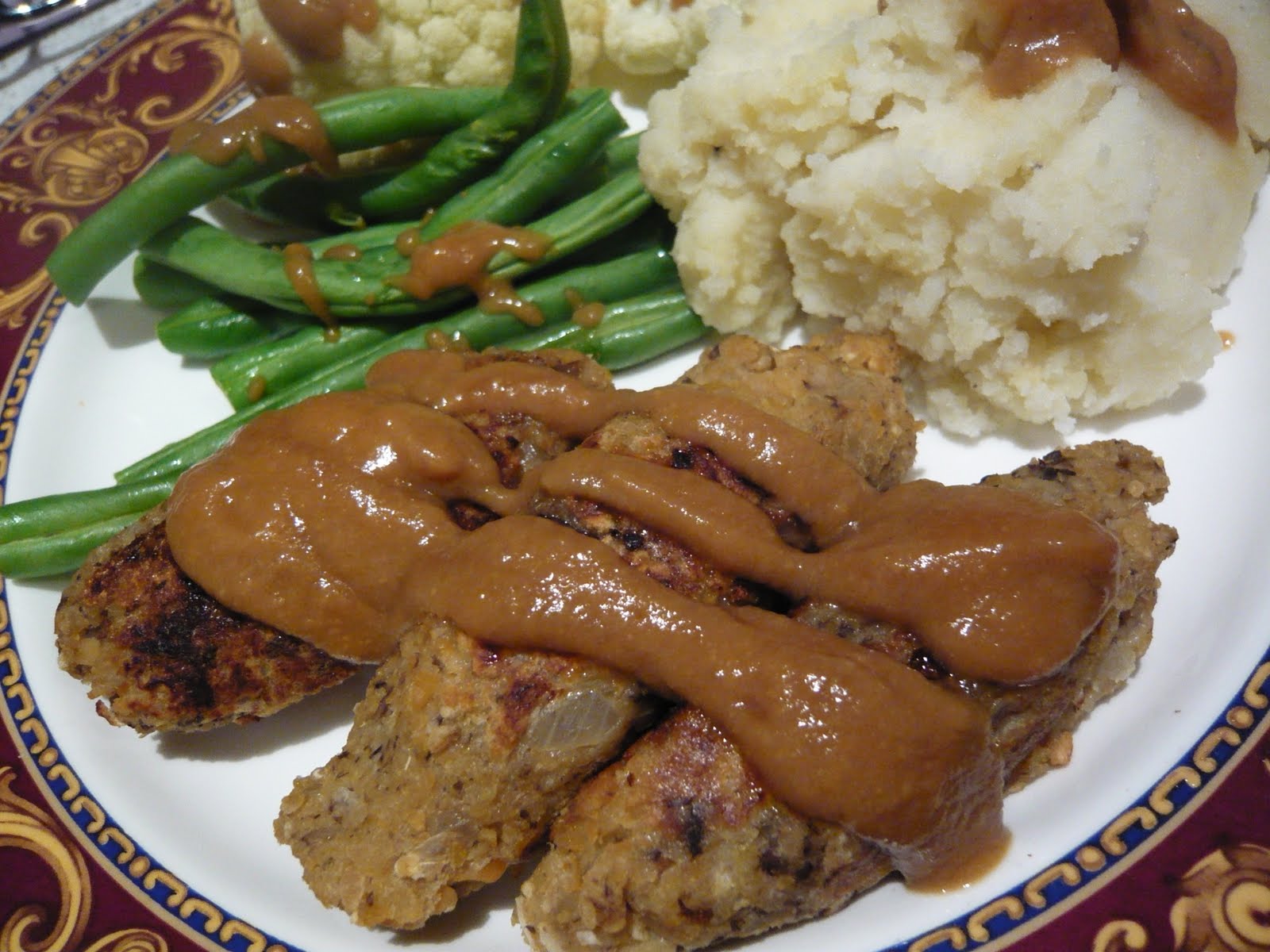 Vicki Vegan Chickpea & mushroom sausages