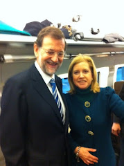 Mª Jesús Sainz y el presidente del PP Mariano Rajoy en viaje a la Convencion de Sevilla, Enero 2011