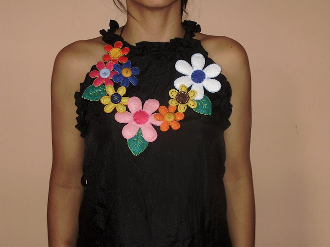 Colar Flores.