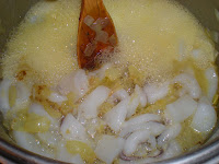  Sepia con guisantes y champiñones. Paso a paso. 