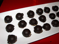  Bombones de chocolate negro rellenos de foie. Paso a paso 