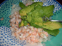  Aguacate con <strong>langostinos</strong>. Paso a paso 