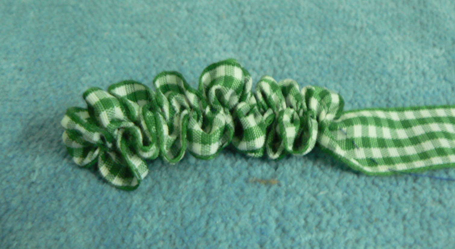 Juhi's Handmade Cards Gathered Ribbon Flower Turtorial