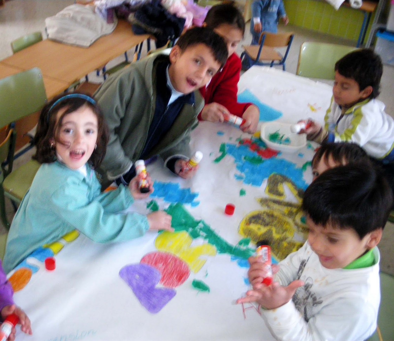 Actividades Extraescolares Y Ludotecas De Ciempies La Paz Requiere 