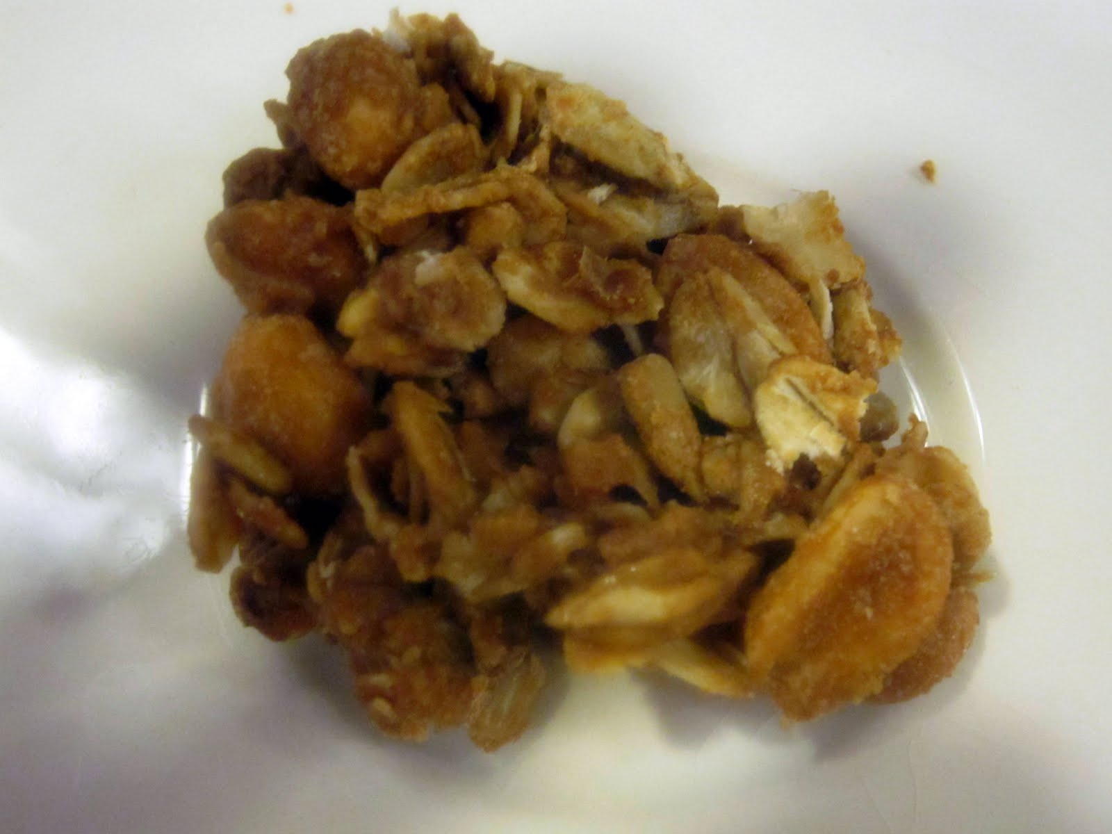 the entertaining kitchen Peanut Butter and Honey Granola Bites...