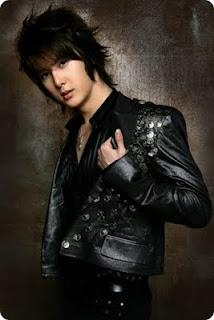 http://1.bp.blogspot.com/_9A1Xu8RDPtk/S7_I5nRZa1I/AAAAAAAAATc/-KzIMd9-3gM/s320/hyung+jun.jpg