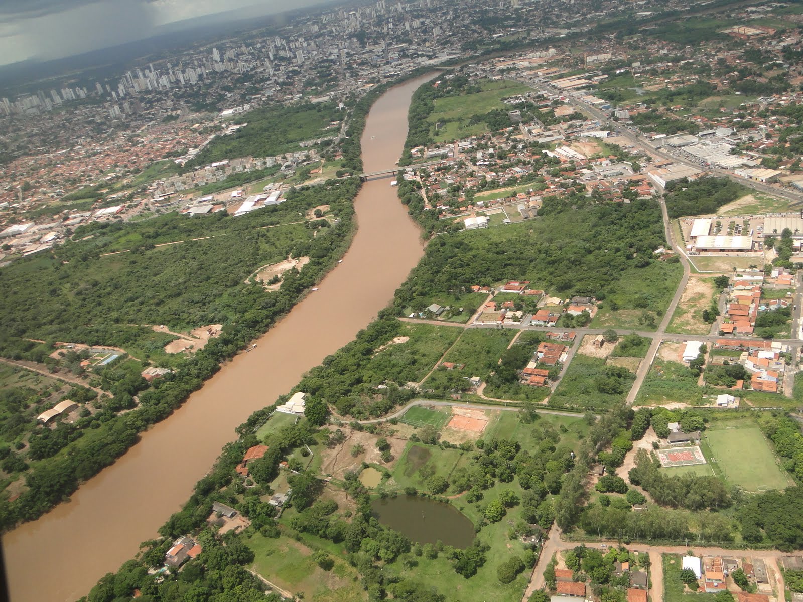 CLUBE GEO ESTUDOS DE GEOGRAFIA URBANIZAÇÃO NO ESTADO DE MATO GROSSO CLUBE GEO ESTUDOS DE GEOGRAFIA URBANIZAÇÃO NO ESTADO DE MATO GROSSO