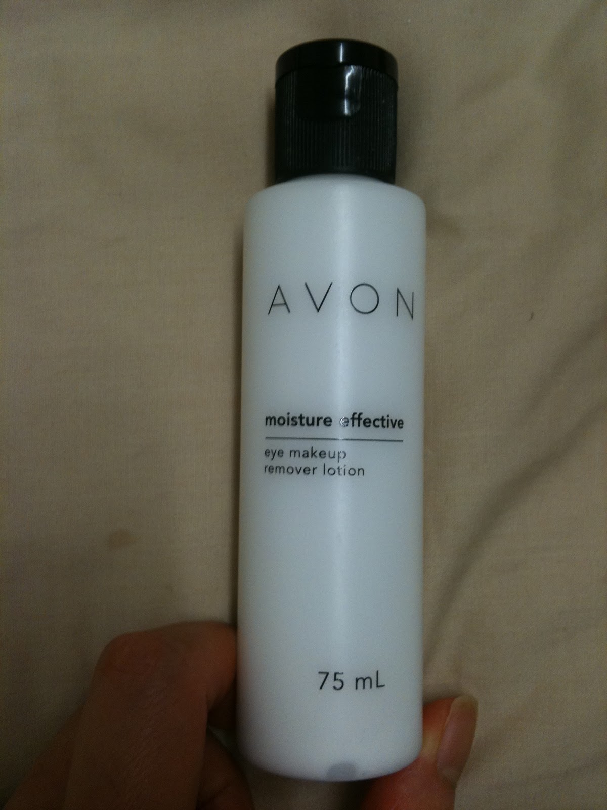 For the love of beauty! by Lara AVON Moisture Effective Eye Makeup Remover Lotion Review