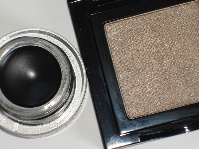 [Bobbi+Brown+Black+Ink+&+Pewter+Metallic.jpg]