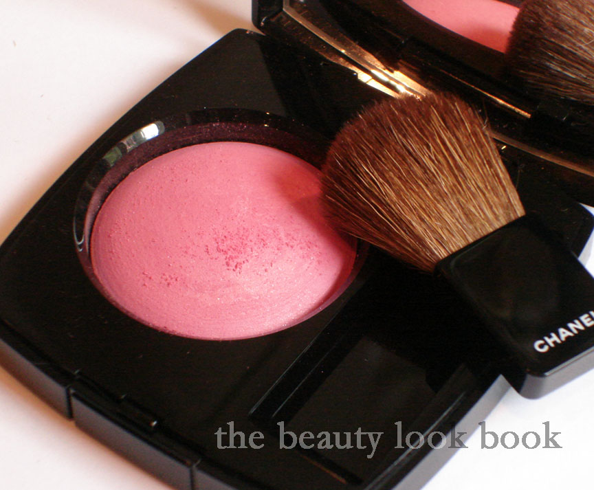 Chanel Pink 64 Joues Contraste - The Beauty Look Book