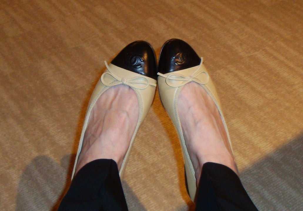 [Vegas+-+epic+shoes.JPG]