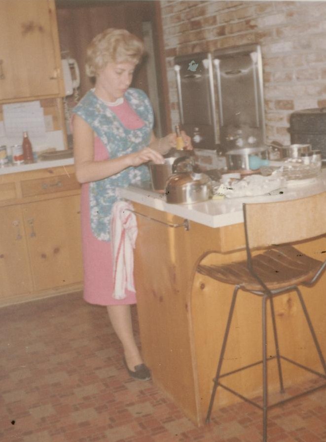 [mom+in+kitchen.jpg]