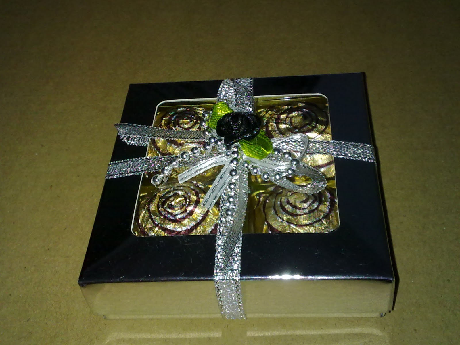 cakes.chantek chocolates door gift for a wedding