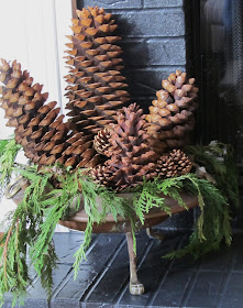 Acanthus and Acorn: January 2011