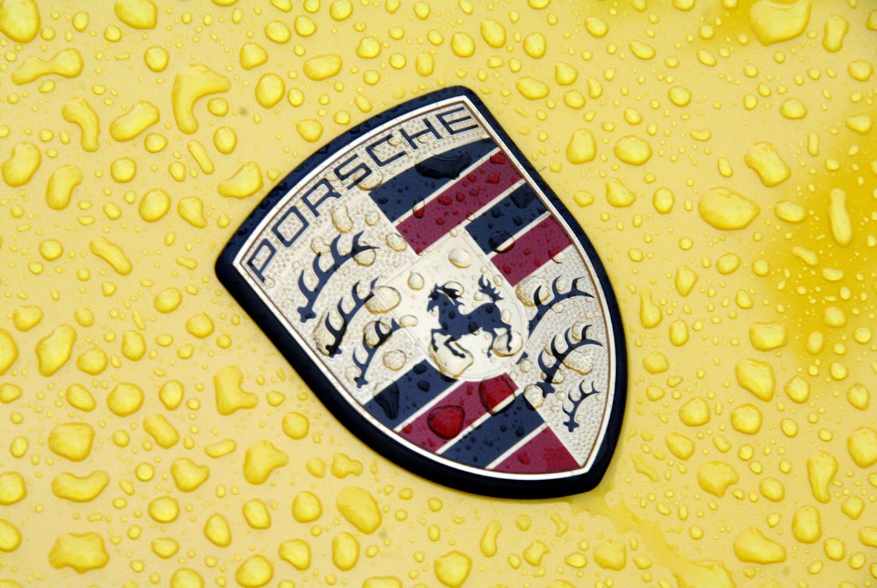 Logo & Logo Wallpaper Collection PORSCHE LOGO WALLPAPER
