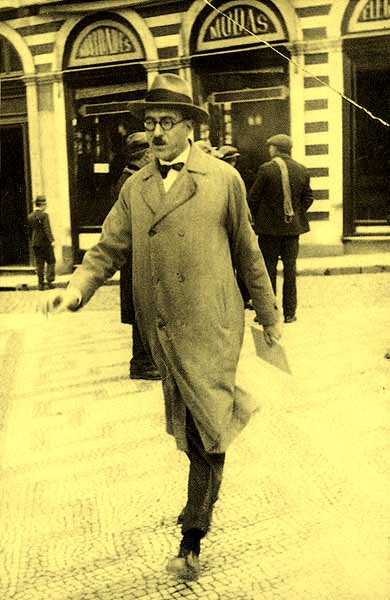 [pessoa+lisboeta2.jpg]