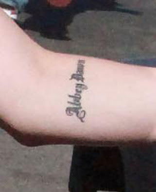 Avril lavigne tattoo on her wrist