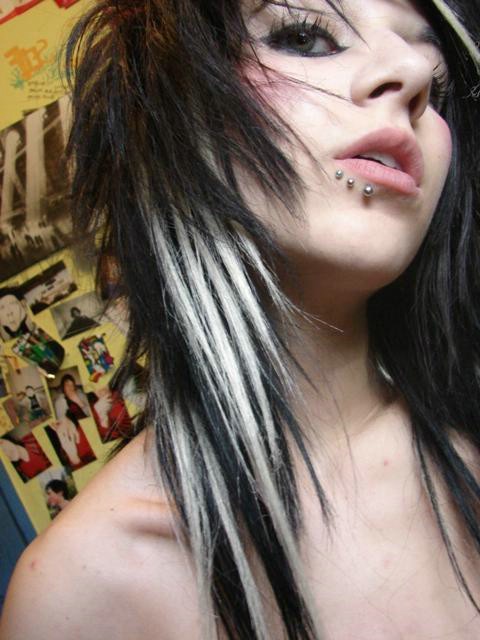 pictures of long emo hairstyle for girls