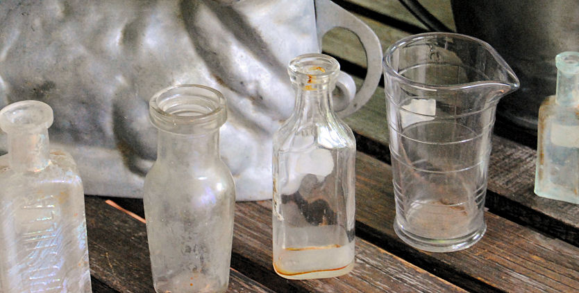 LaurieAnna's Vintage Home: Hwy 80 Garage Sale Finds