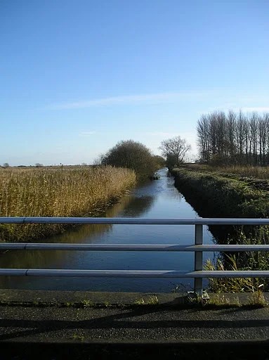Minsmere New Cut looking towards the sluice