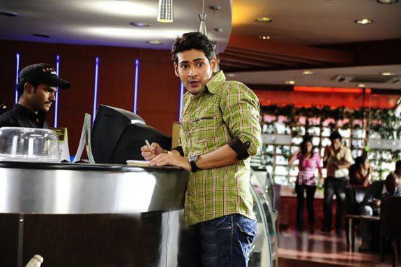 http://1.bp.blogspot.com/_9fHRhBQ_t6c/TEbsq-IlqfI/AAAAAAAACnA/fKNllWKyOWQ/s1600/mahesh+babu+khaleja+1.jpg